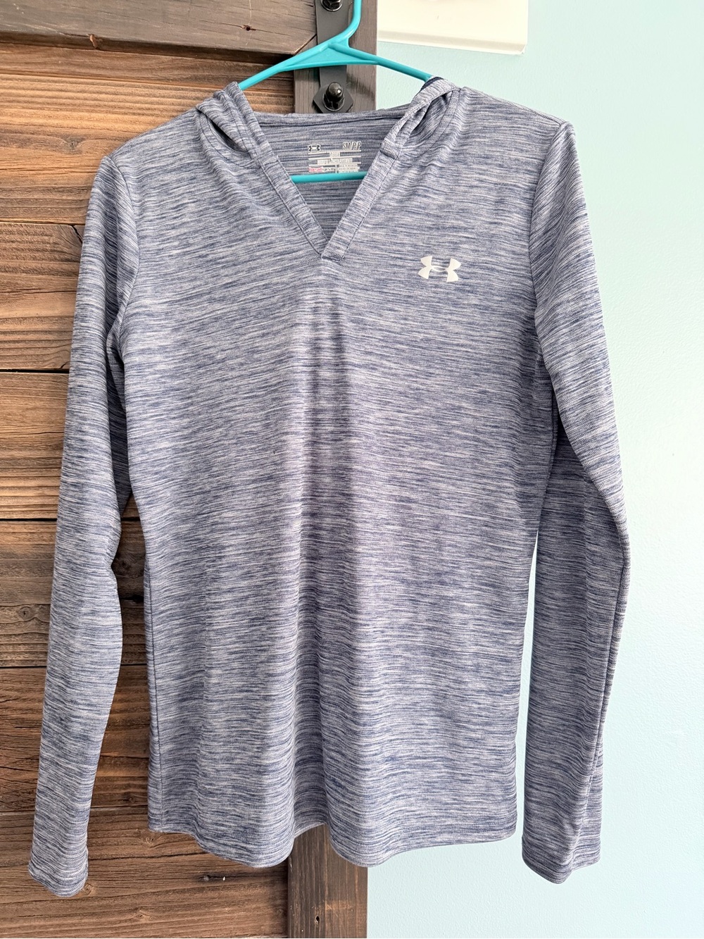 Under Armour Women Heathered Gray Hooded Long Sleeve Shirt